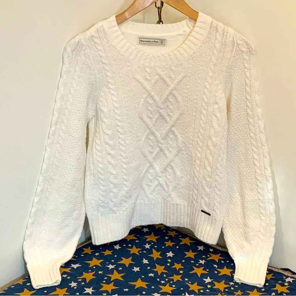 Abercrombie & Fitch Chunky Knit Sweater - Picture 2 of 10